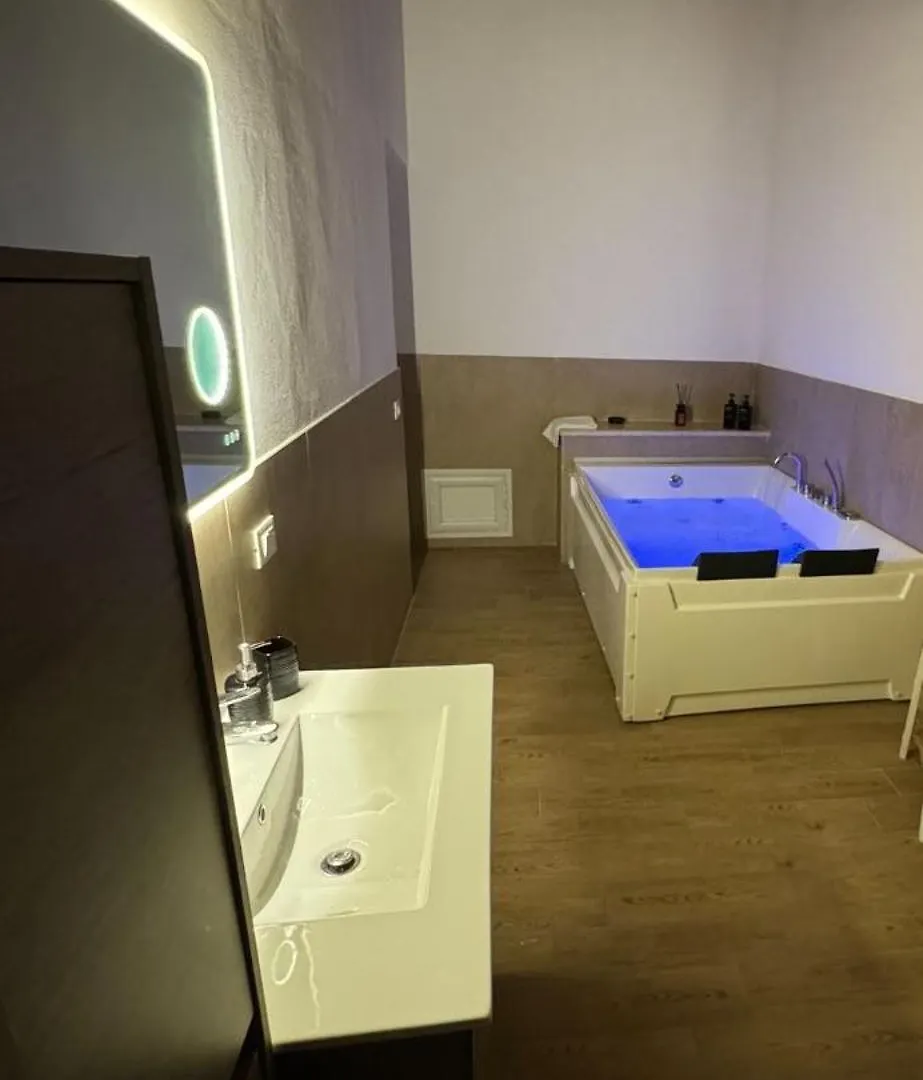 Ballaro Suite Apartment의 연락처