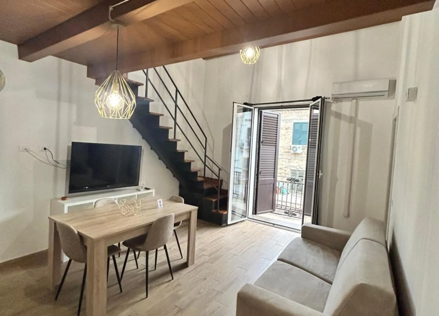 Ballaro Suite Apartment 팔레르모 B&B