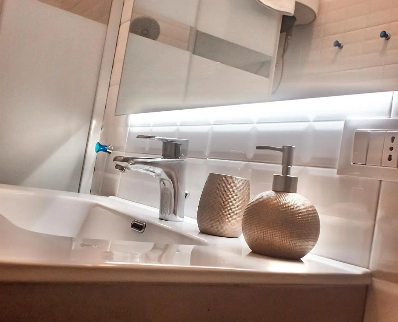 Ballaro Suite Apartment 팔레르모 B&B